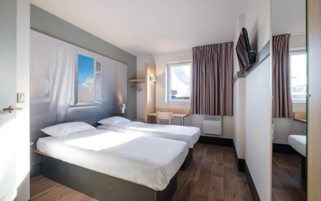 B&B HOTEL Calais Centre Saint-Pierre