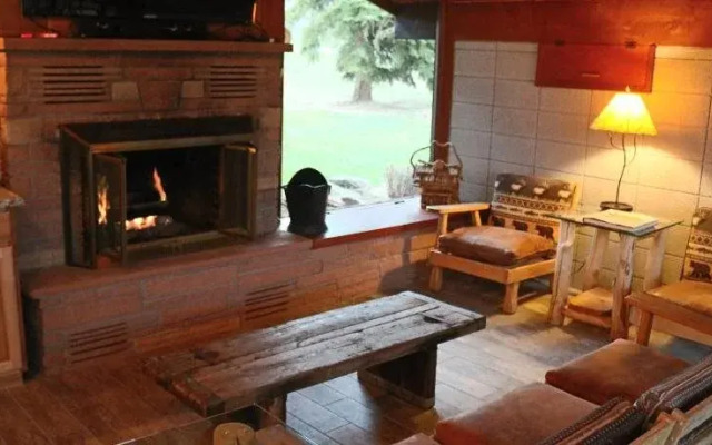 Columbine Inn