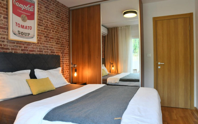 Apartments at Ljubovic Hill Park