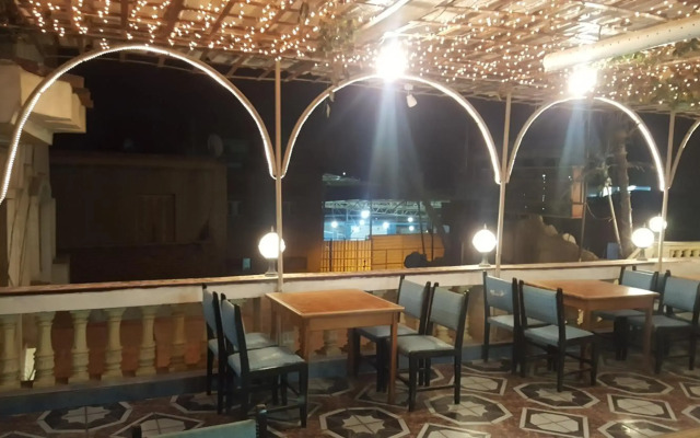 High Way Hotel