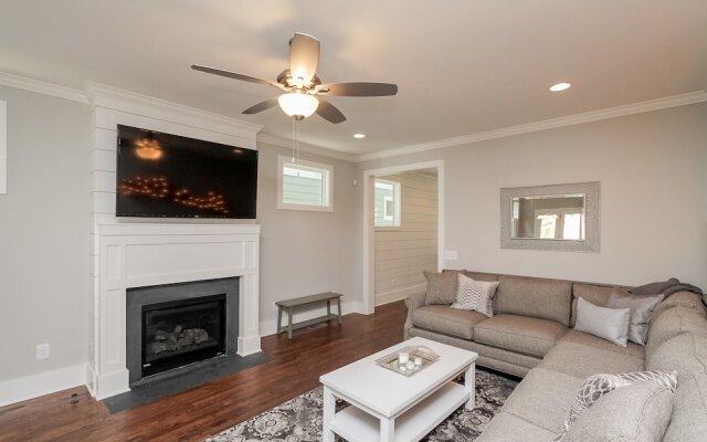 Brand New Luxurious 4BR