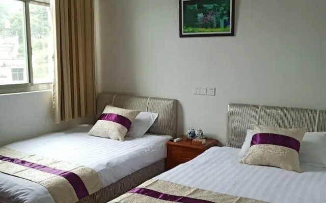 Wuyuan Qingyuan Guanting Guest House