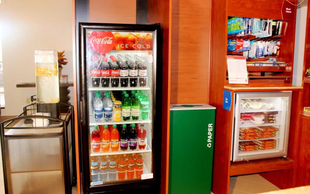 Quality Suites Waldorf