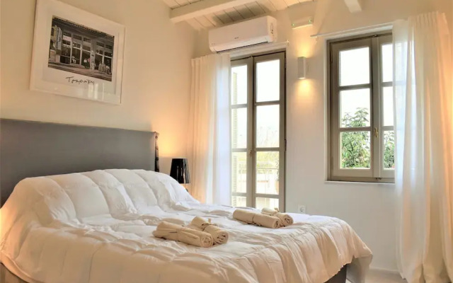 Acropolis Suites