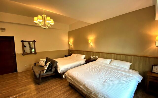 1969 Meters Square Seed B&B