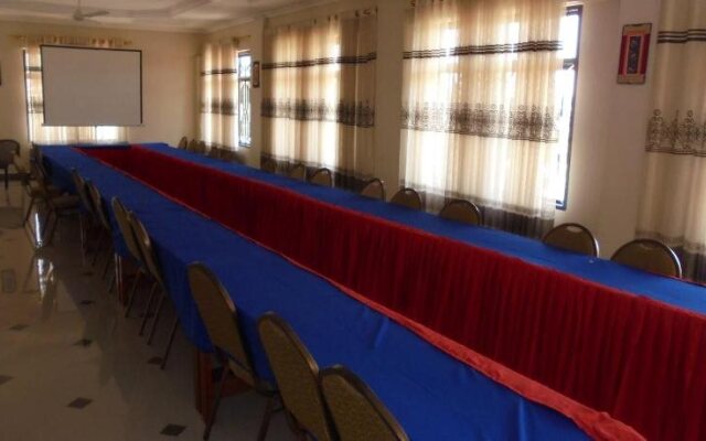 Royal Residence Hotel
