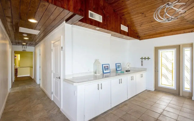 Sand Dollar At Ten Bay Beach 4 Bedroom Home