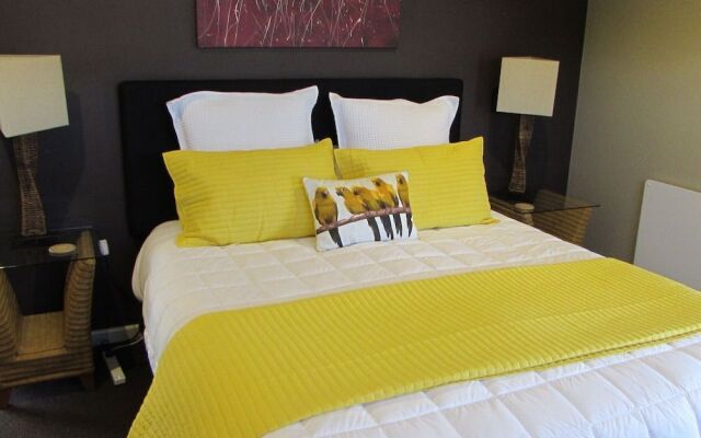 15 On Dillon Bed & Breakfast