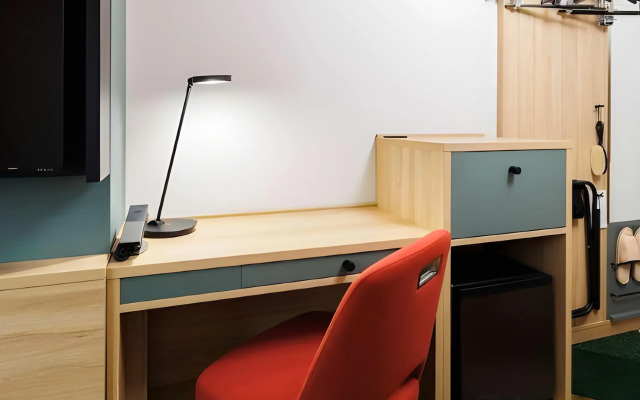 Jr-East Hotel Mets Omori