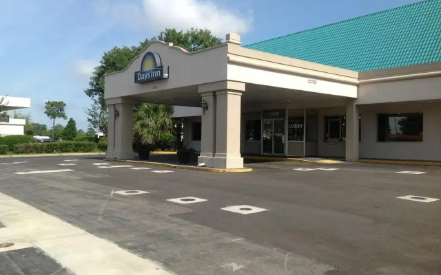 Days Inn by Wyndham Tallahassee-Government Center