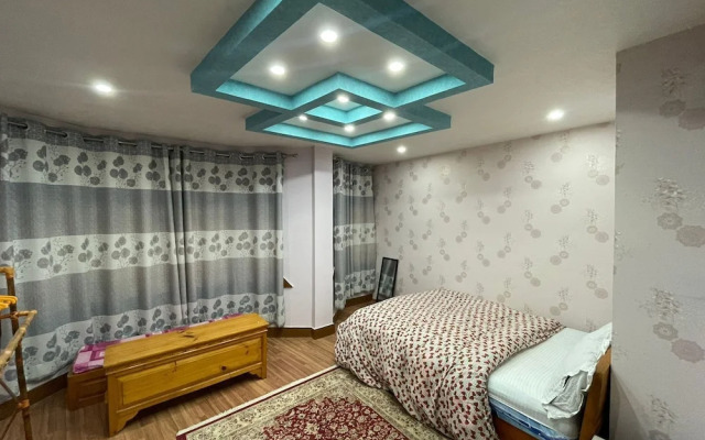 Dzambala Apartment