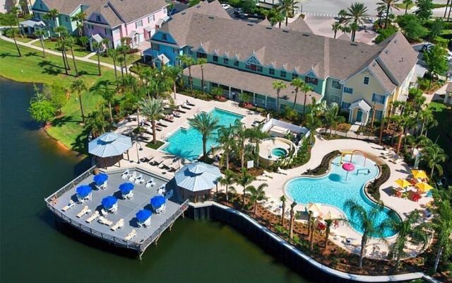 Bright Runaway Beach Condo