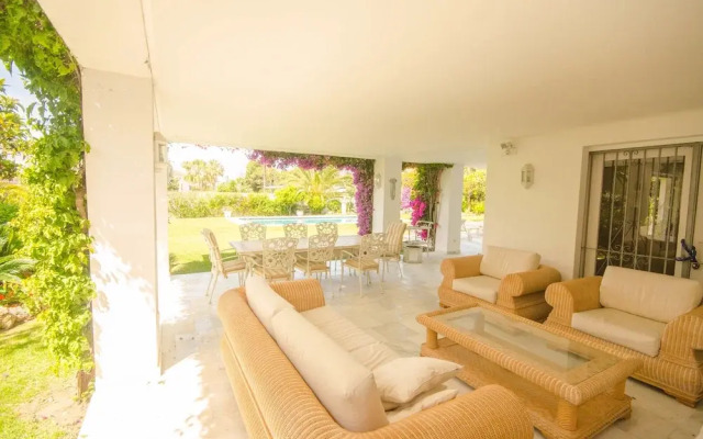 Villa Shayna