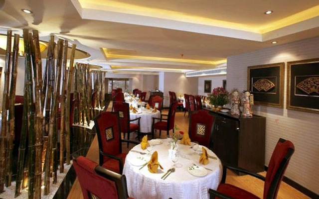 Royal Regency Lifotel by Crossway