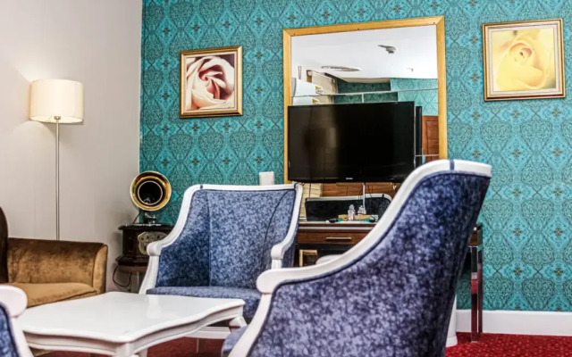 Shams AL-Basra Hotel