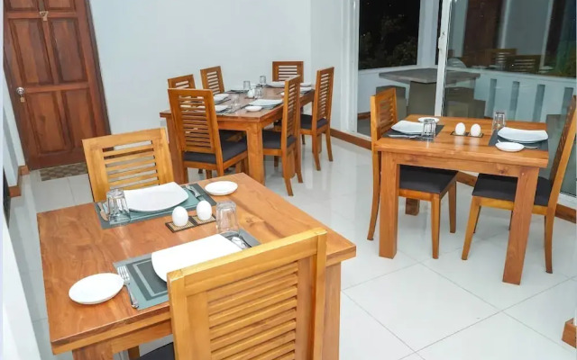 OYO 496 The Heaven's Villa Kandy