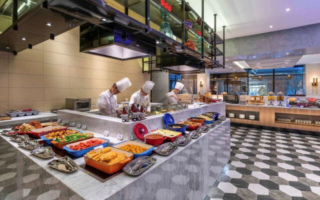 Novotel Suites Shanghai Hongqiao Hotel