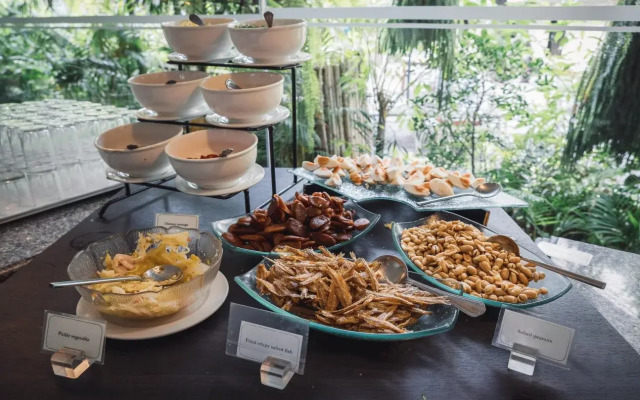 The Regent Cha-Am Beach Resort