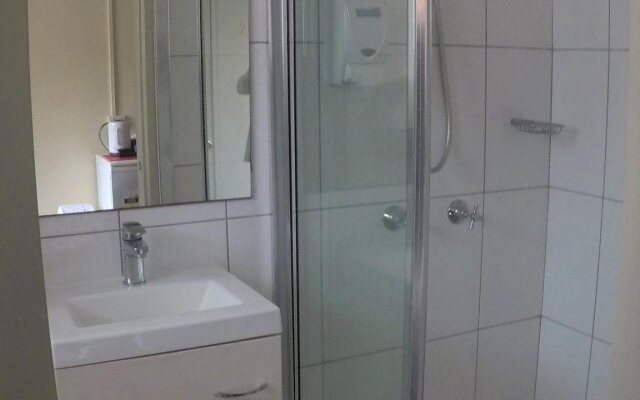 Crocodilly Inn - Hostel