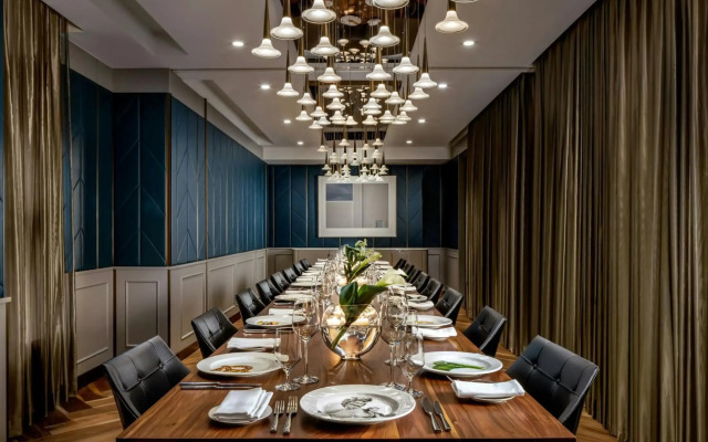 The Ritz-Carlton, Toronto