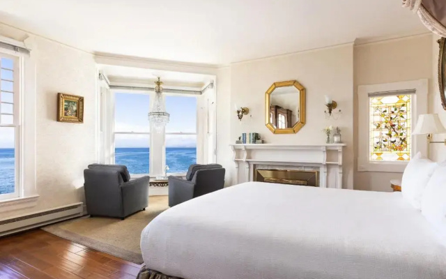 Seven Gables Inn on Monterey Bay, A Kirkwood Collection Property