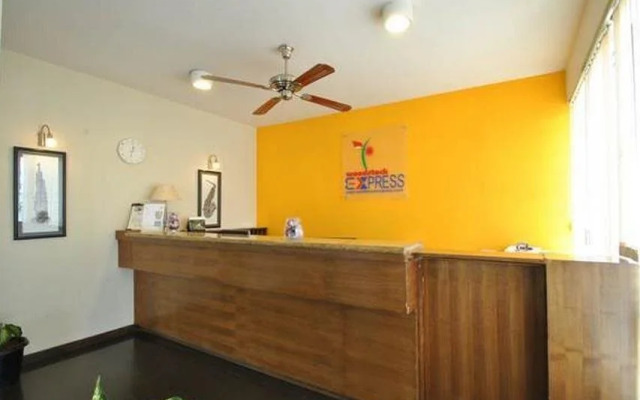 Hotel Woodstock Express