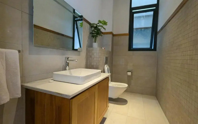 Broadwalk Residency