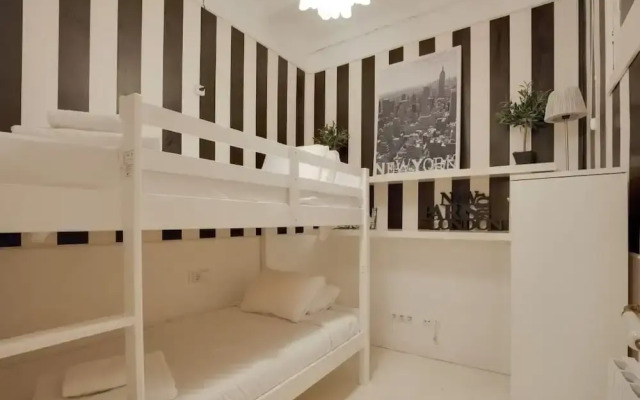 Amazing 3 Bedroom Apartment With Balcony in Lesseps