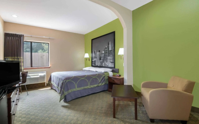 Red Lion Inn & Suites IAH Airport East