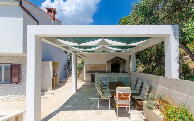 Villa Damjan