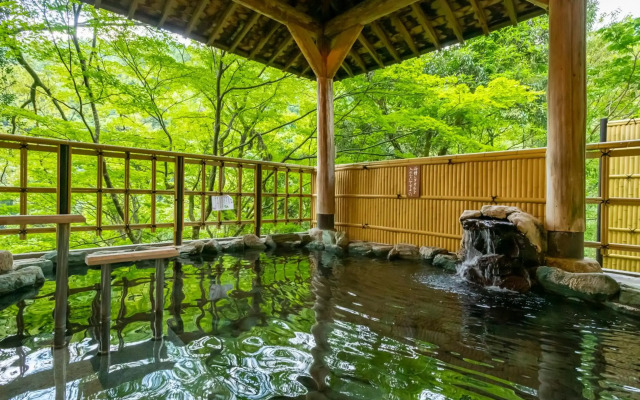 Yamanaka Spa Hanatsubaki