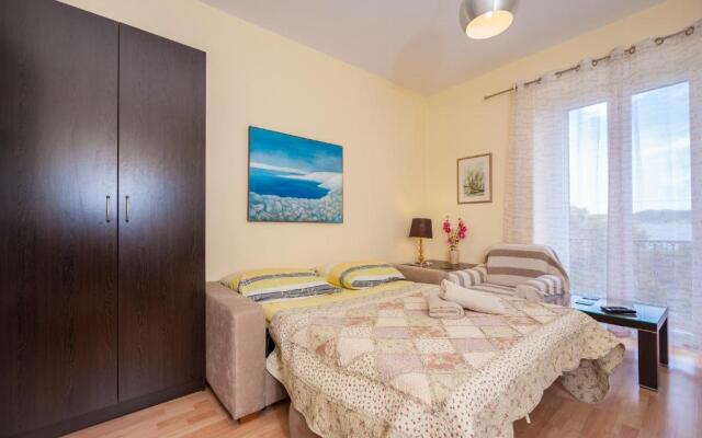 Vera Apartment with Seaview