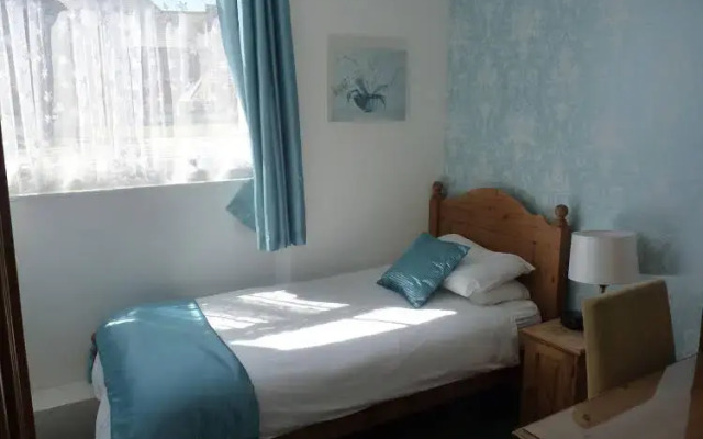 Calverts Hotel