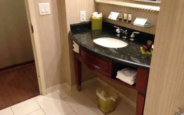 Town & Country Inn and Suites