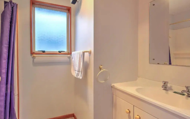 42b Conical Hill Road