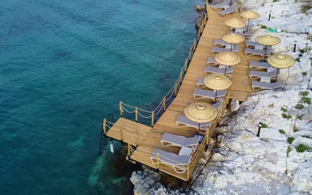 Akvaryum Butik Otel Karaburun