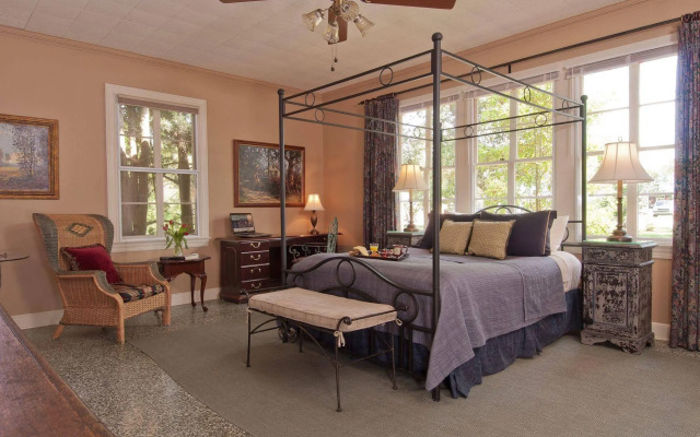 The Stockade Bed and Breakfast