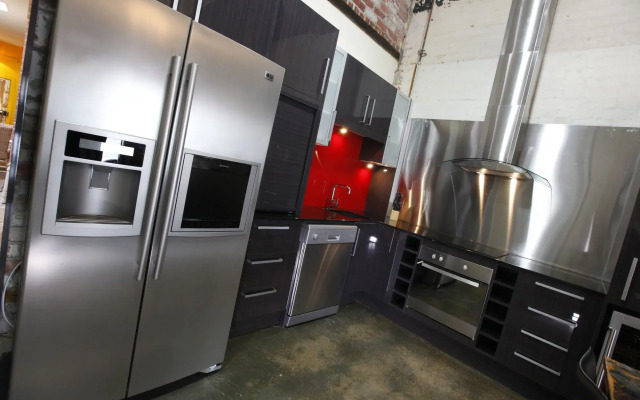 Indulge Apartments - Eighth Street
