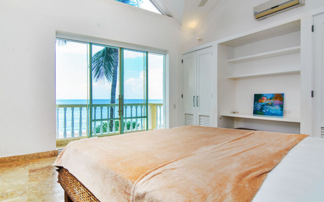 Luxury Penthouse Hispaniola Beach