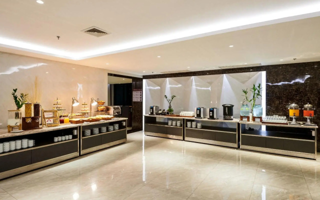 TK Palace Hotel & Convention