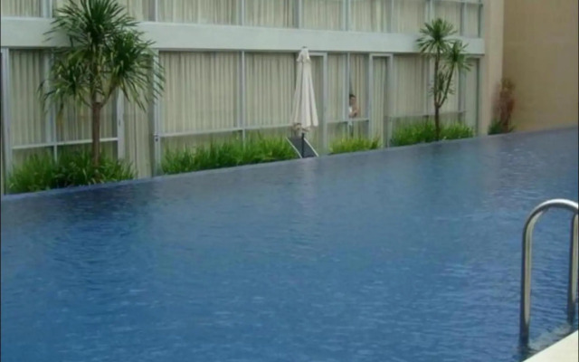 Royal Hotel n' Lounge