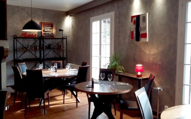 Hôtel Restaurant Le relais de la Sans Fond