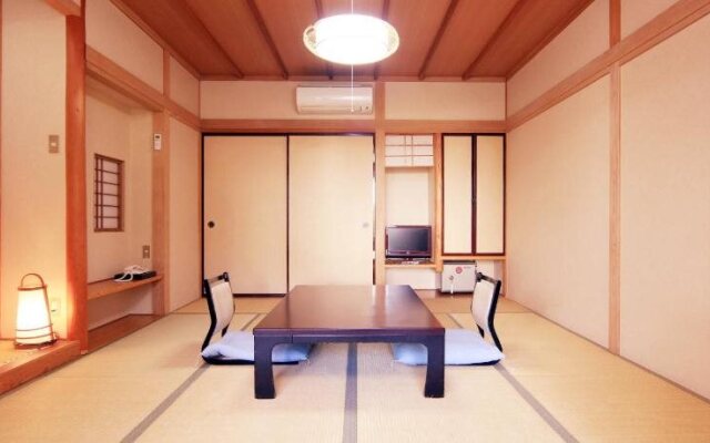Yanagiya