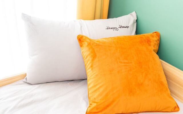 Locals Boutique Apartment Qianshan No.1