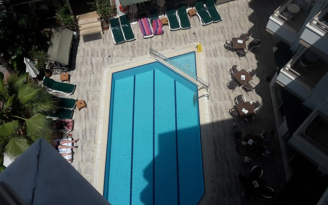 Remi Hotel