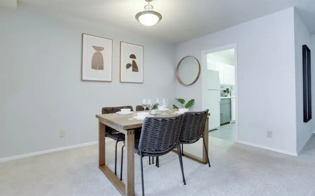 Modern 1BR Stay in Crystal City