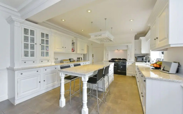 Amazing 100 Year old Church Rectory