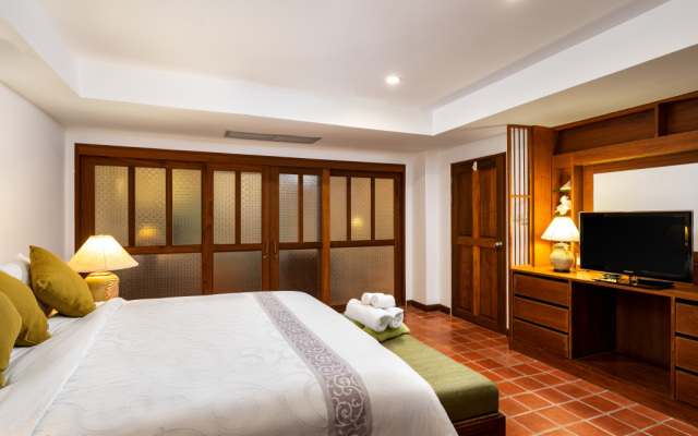 The Sand Beach Apartments