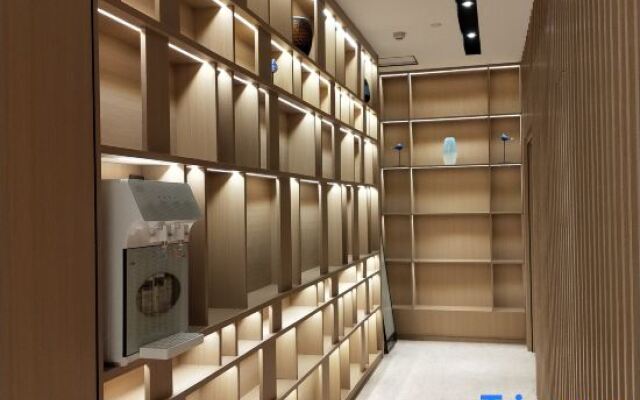 Yiwang Hotel · Selection