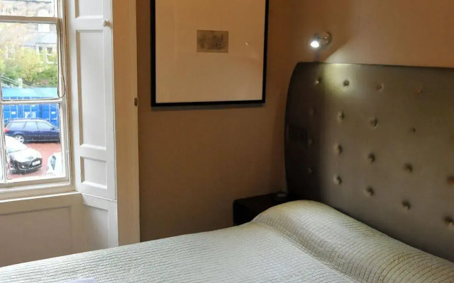 Thrums Hotel